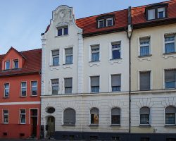 Mehrfamilienhaus / Bernburg