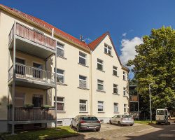Mehrfamilienhaus / Leipzig Engelsdorf